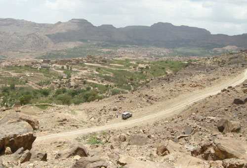 road to Al Ahjur